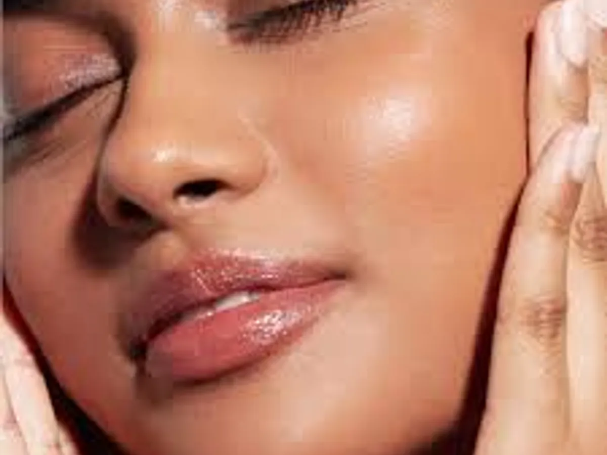 Soin hydratant éclat - Service de beauté professionnel à Marseille